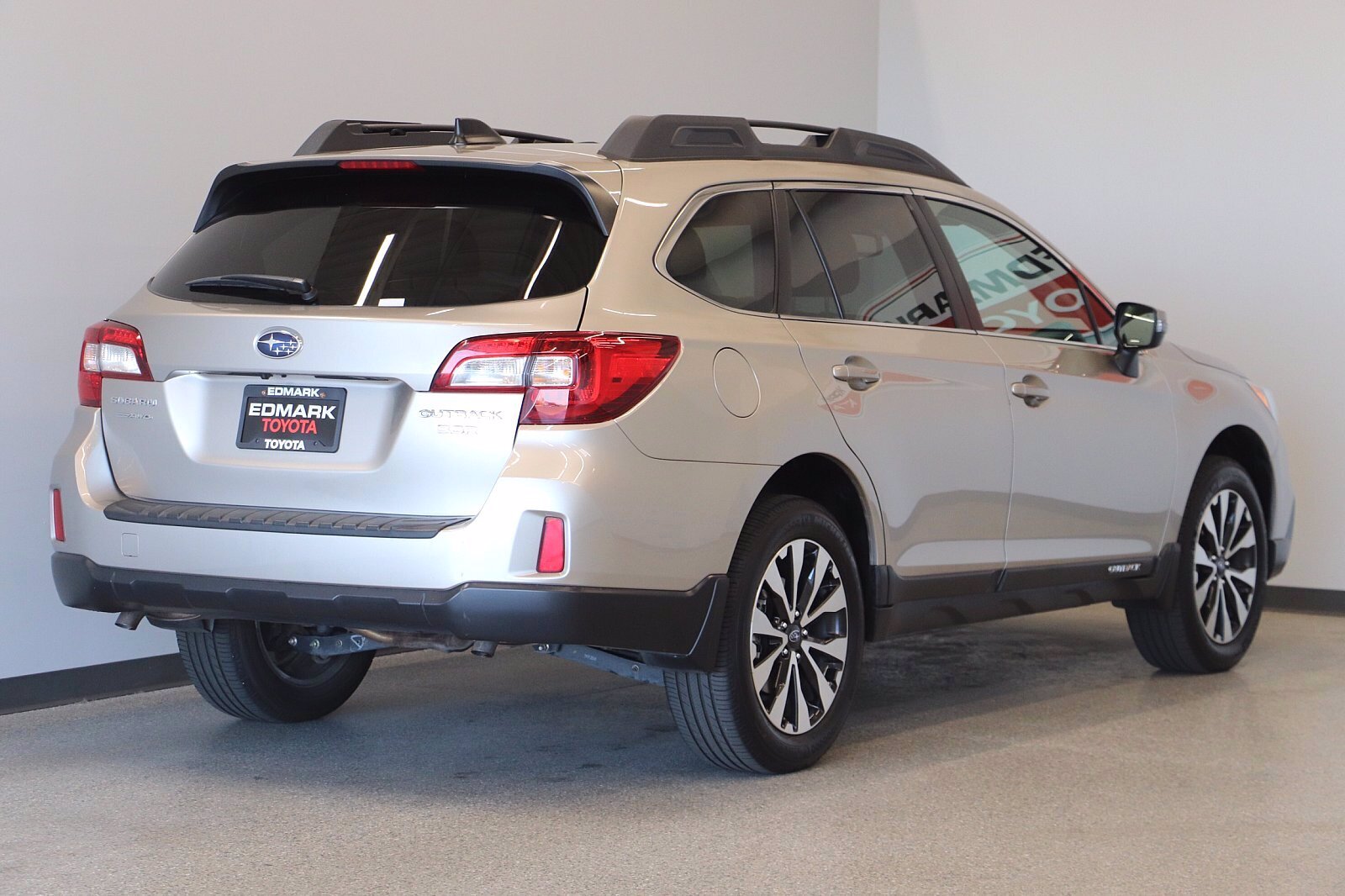 PreOwned 2016 Subaru Outback 3.6R Limited AWD Sport Utility